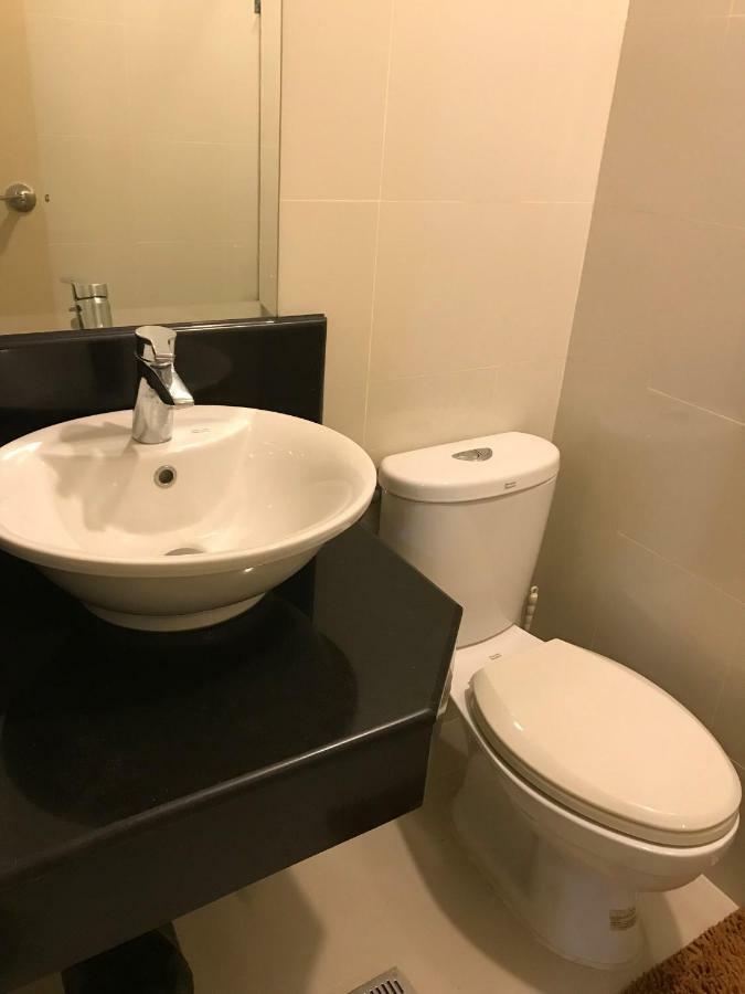 One Palm Tree Villas Across Naia-T3 马尼拉 外观 照片